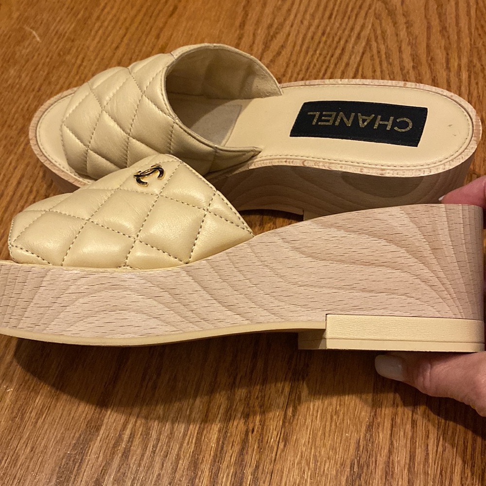Chanel Clogs - Picture 6 of 6